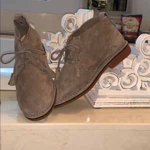 Hush puppies ankle boots sz 8.5